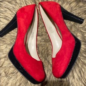 10 wide Red Holiday platform pumps